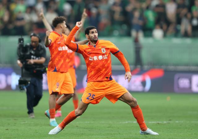 竞技宝下载-费莱尼年底告别山东欲“变换赛道”？或回欧洲做老板